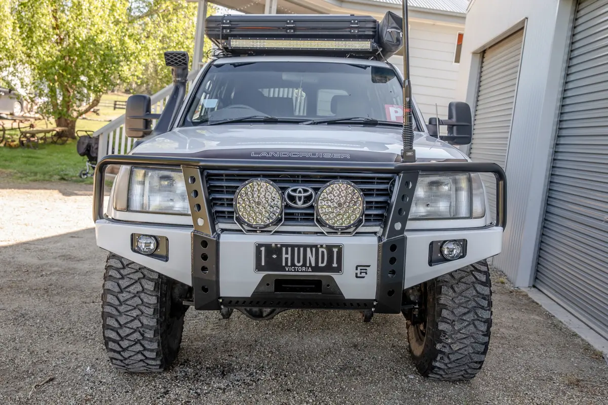 105 Series Dallas Bull Bar With Narva 90Mm 4 In 1 Fog Lamp 1