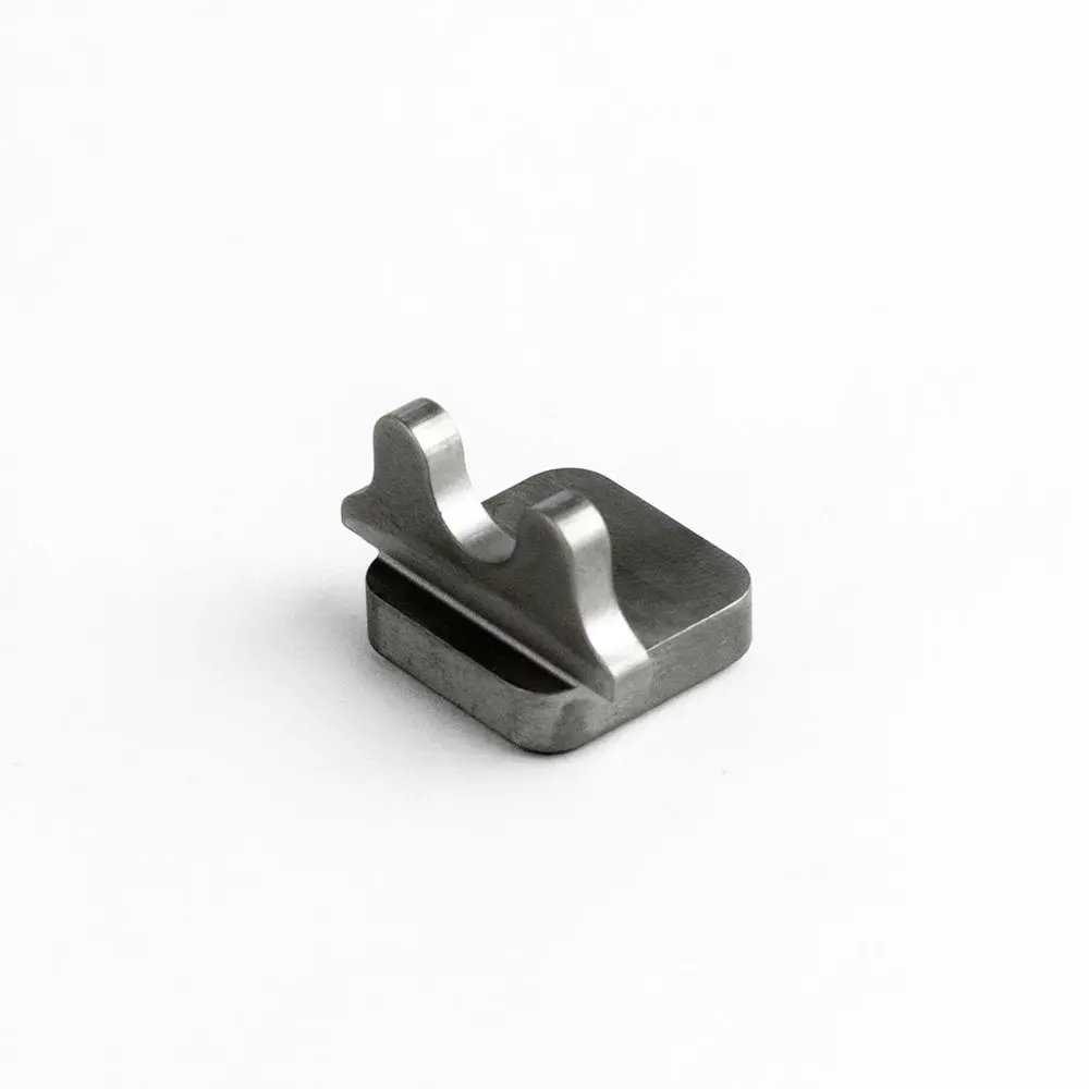 Abbey Decade Chain Pins (Pair) 2