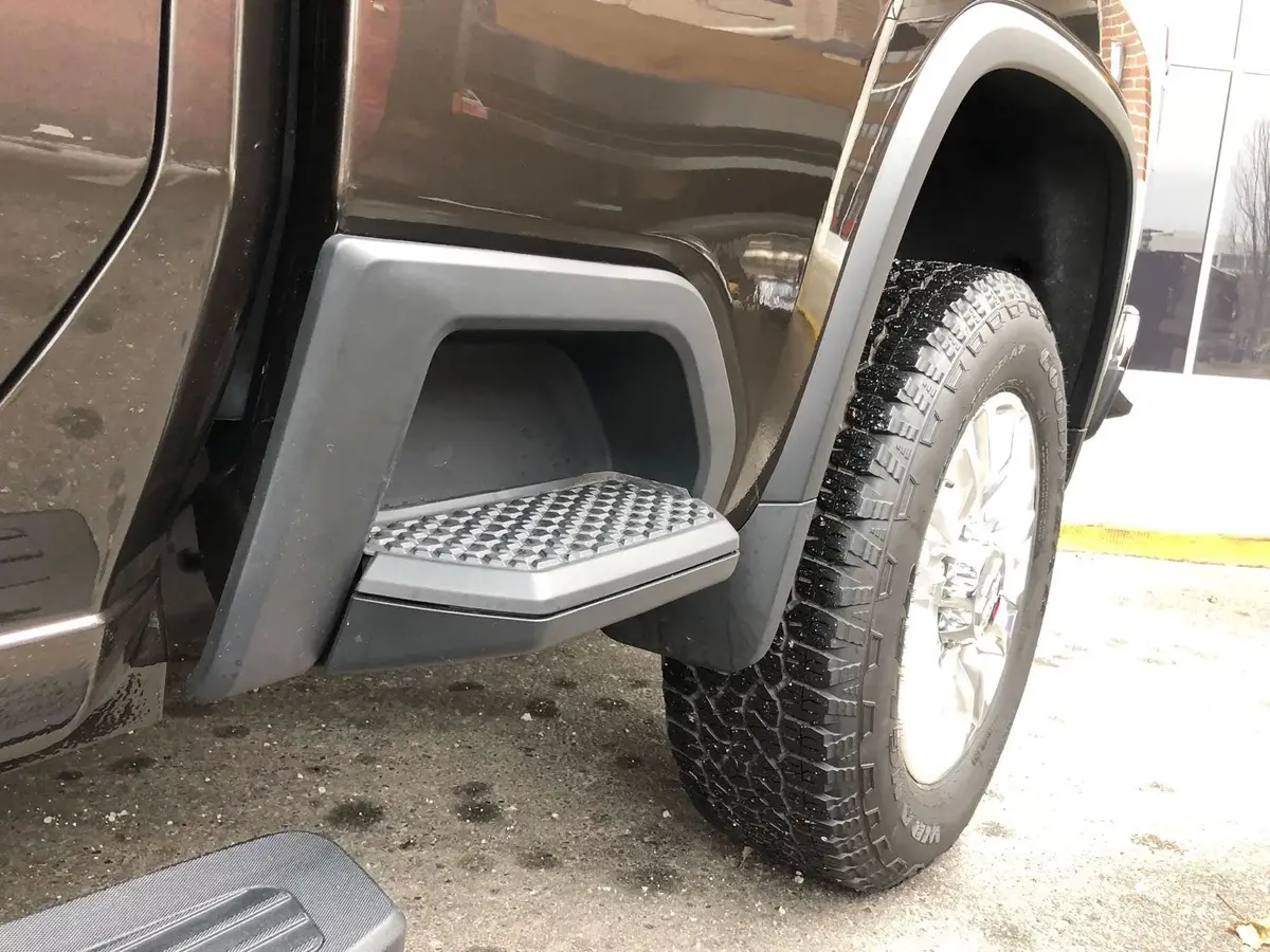 Chev Silverado 2500Hd "Us Style" Tub/Bed Step 1