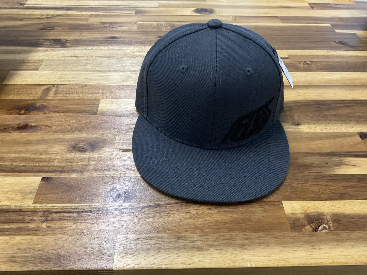 Snapback Slice Hat; Flat Billed 1
