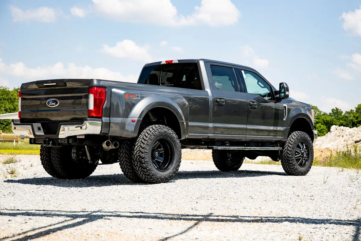 4.5 Inch Lift Kit | Dually | M1 | Ford F-350 Super Duty 4Wd (2017-2022) 2