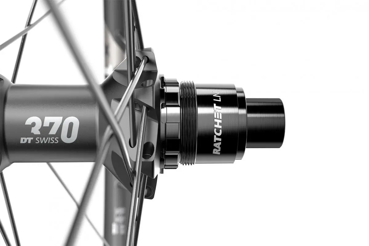 Dt Swiss - E 1900 27.5" Wheels (2022) 4