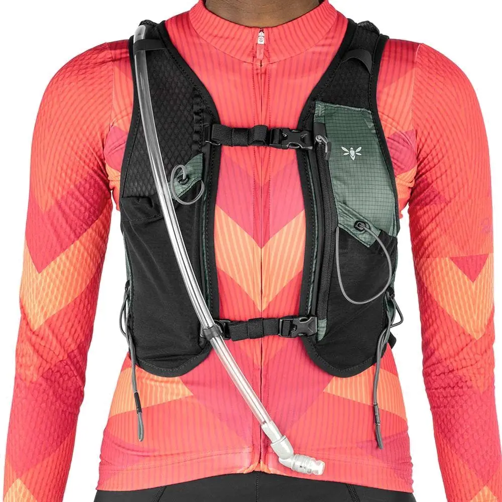 Apidura - Racing Series Hydration Vest 1