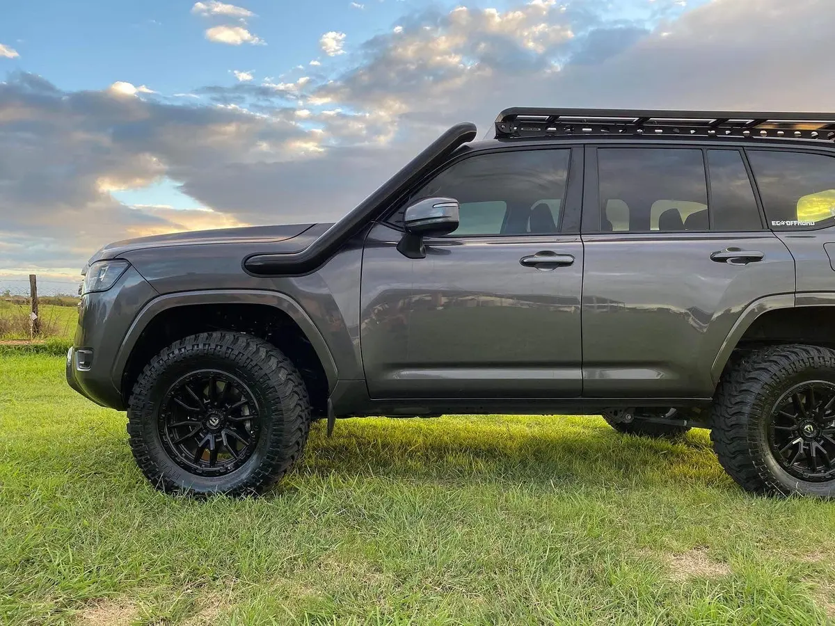 Snorkel To Suit 300 Series Landcruiser 1