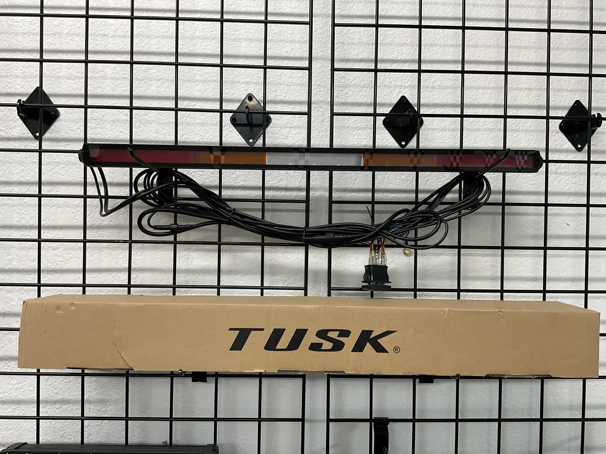 Tusk Chase Light Bar 1