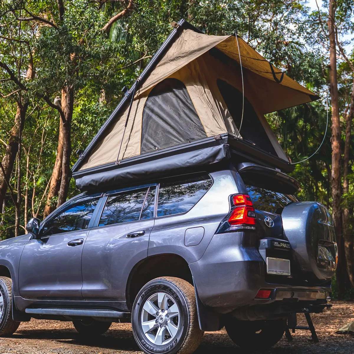 Hard Shell Roof Top Tent With Roof Bars | Boab 1