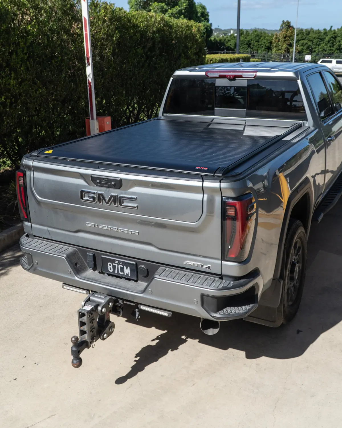 Roller Shutter To Suit Chevrolet Silverado 2500 And Gmc Trailboss Zr2 1