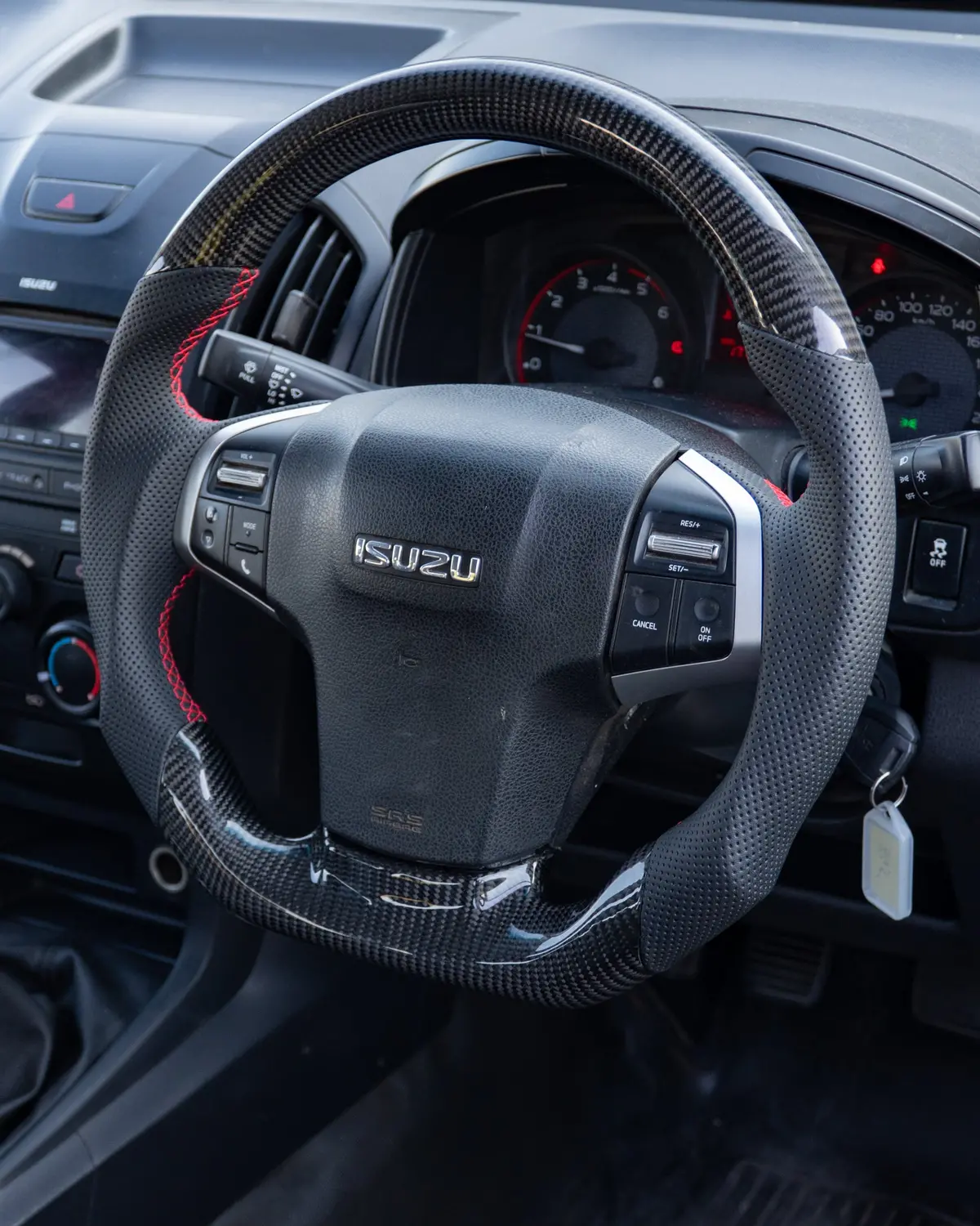 Alpha Series - Carbon Steering Wheel To Suit Isuzu Dmax 1