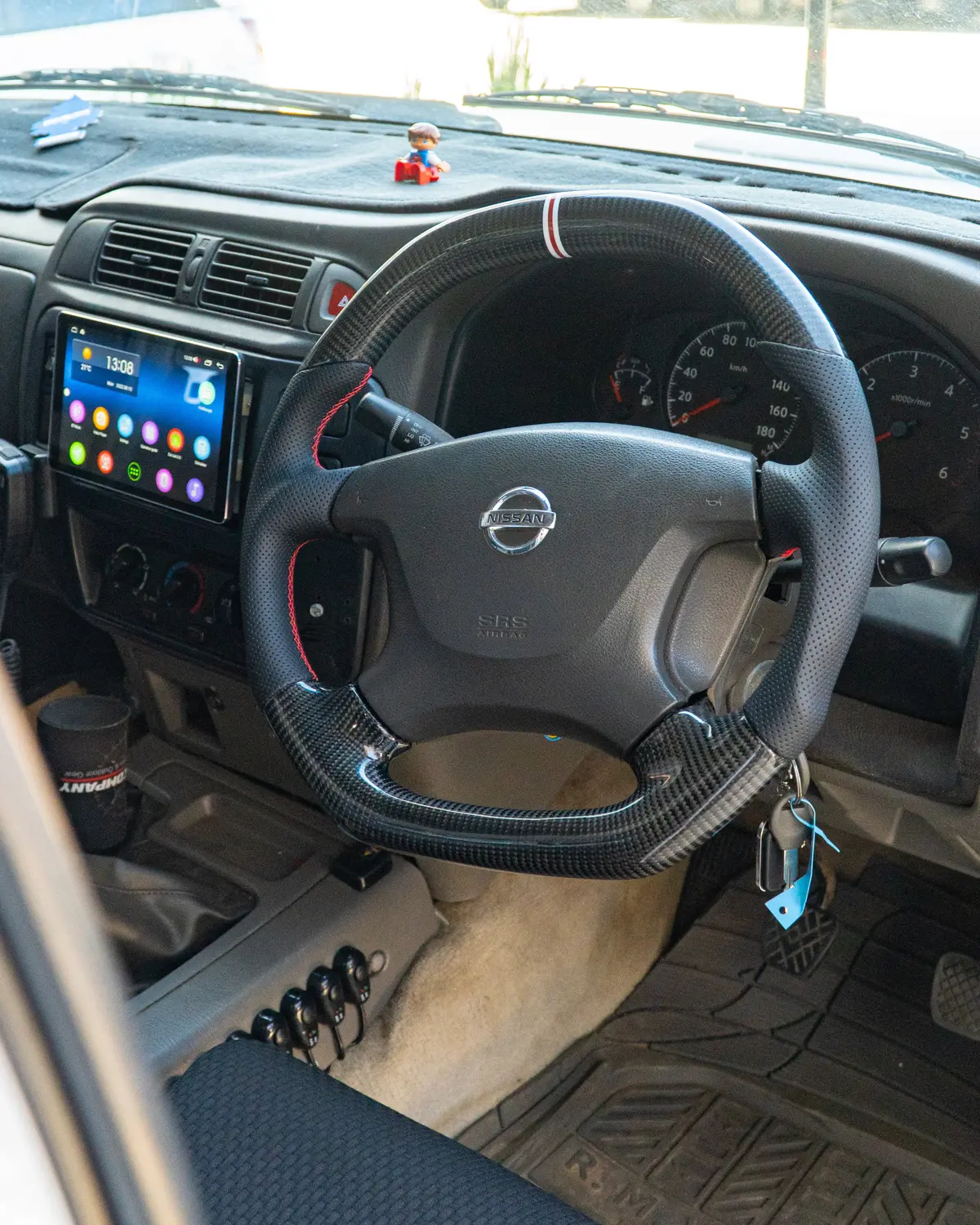 Alpha Series - Carbon Steering Wheel To Suit Gu Nissan Patrol Y61 1