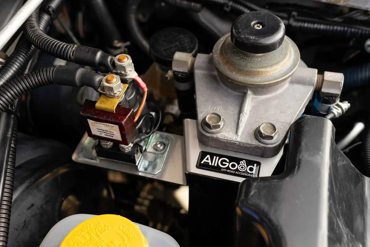 Nissan Y61 Gu Patrol Redarc Sbi Bracket 1