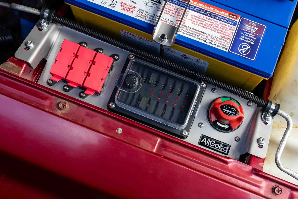 Nissan Y60 Gq Patrol Auxiliary Panel 1