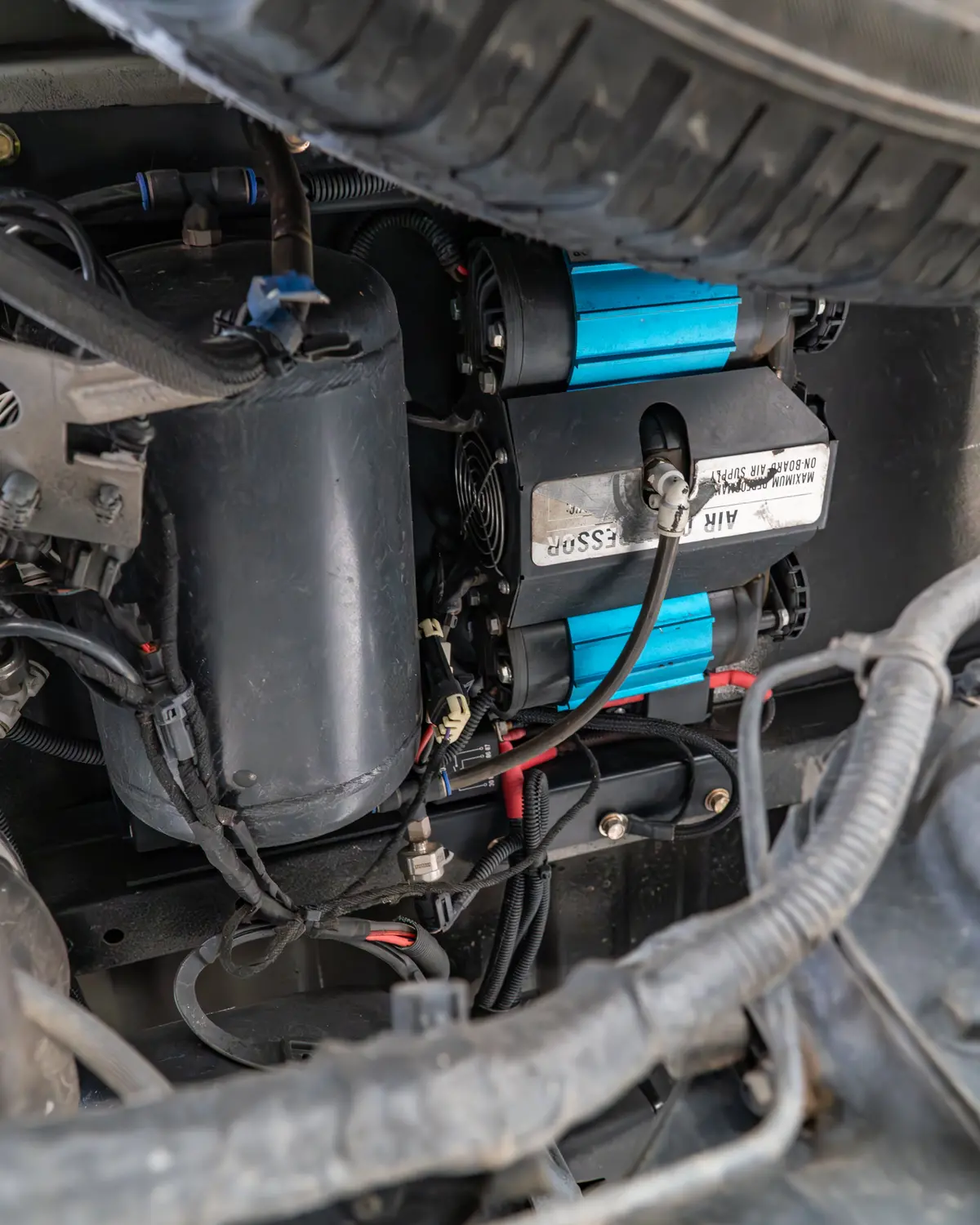 Under Tub Compressor Mount For Ford F150 To Suit Arb Twin Compressor 1