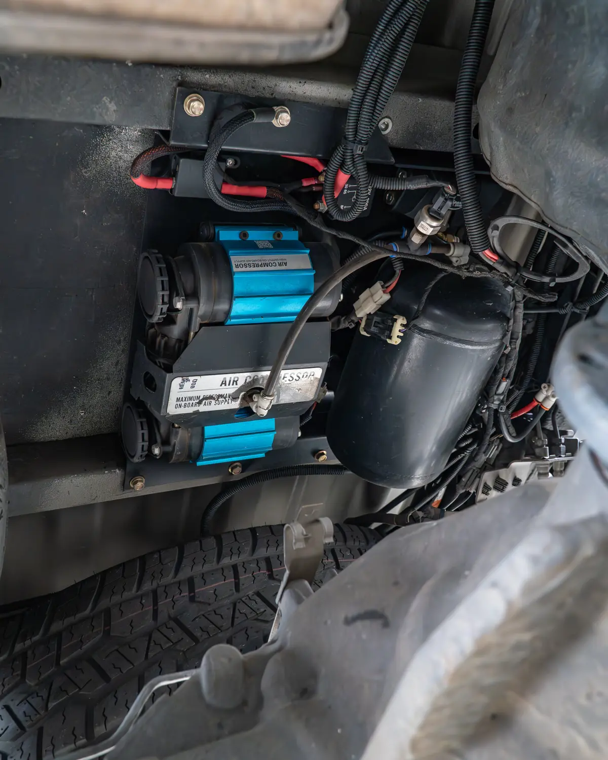 Under Tub Compressor Mount For Ford F150 To Suit Arb Twin Compressor 2