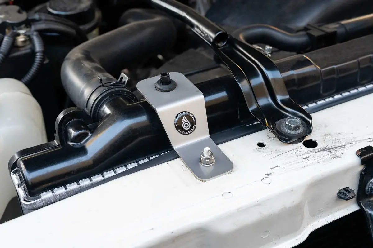 Nissan Y61 Gu Patrol Radiator Brackets 1