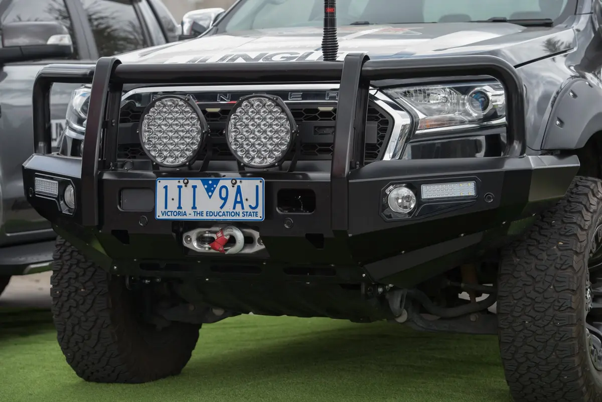 Deluxe Bullbar | Jungle 4X4 1