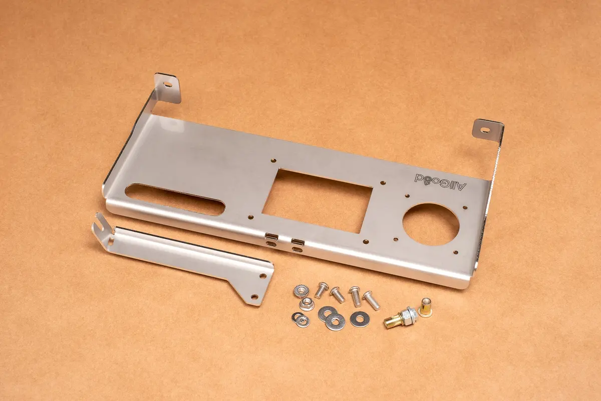 Toyota 80 Series Landcruiser Aux Panel Package 2