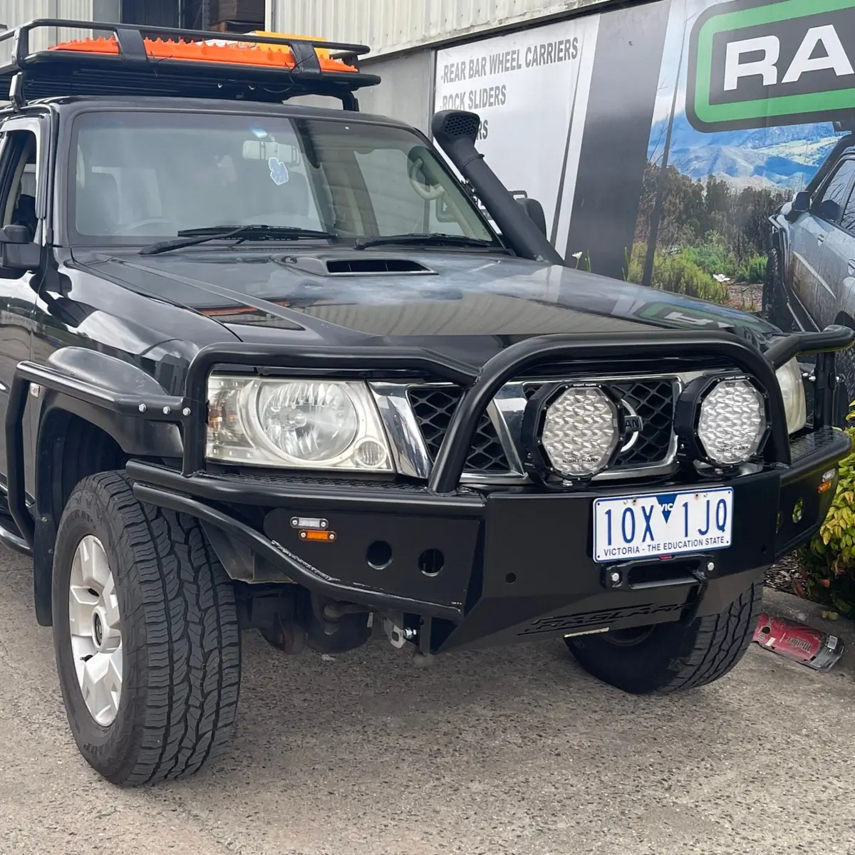 Gu Nissan Patrol New Style Azza Bar 1