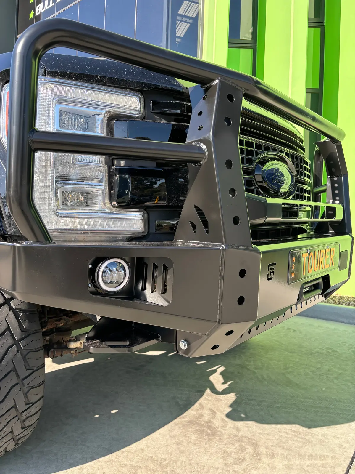Ford F250 & F350 Dallas Bull Bar 4