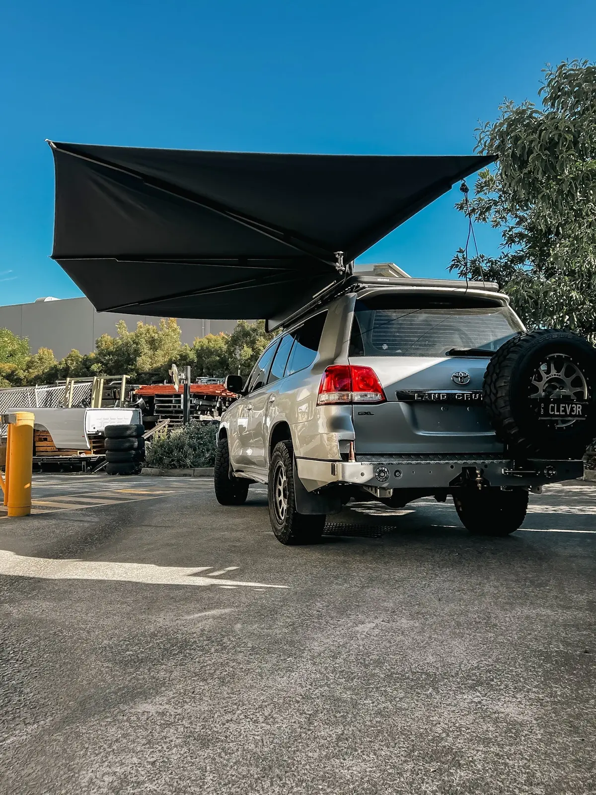 Clevershade 180 Deluxe Awning 2
