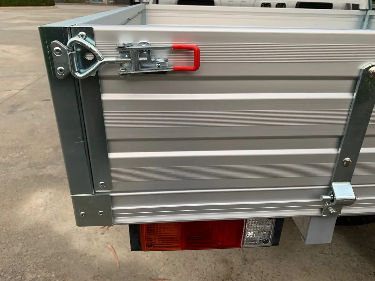 Flexiglass Ute Tray | Flexiglass 3