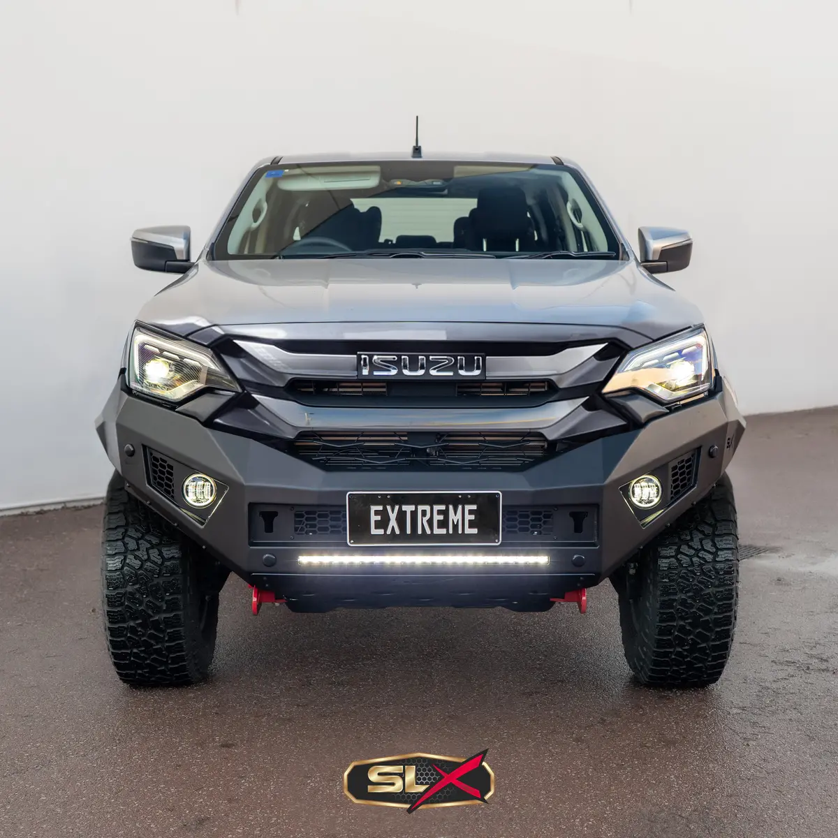 Slx Extreme Series Bullbar Suits Isuzu D-Max 03/2024 On Black Powder Coat 1