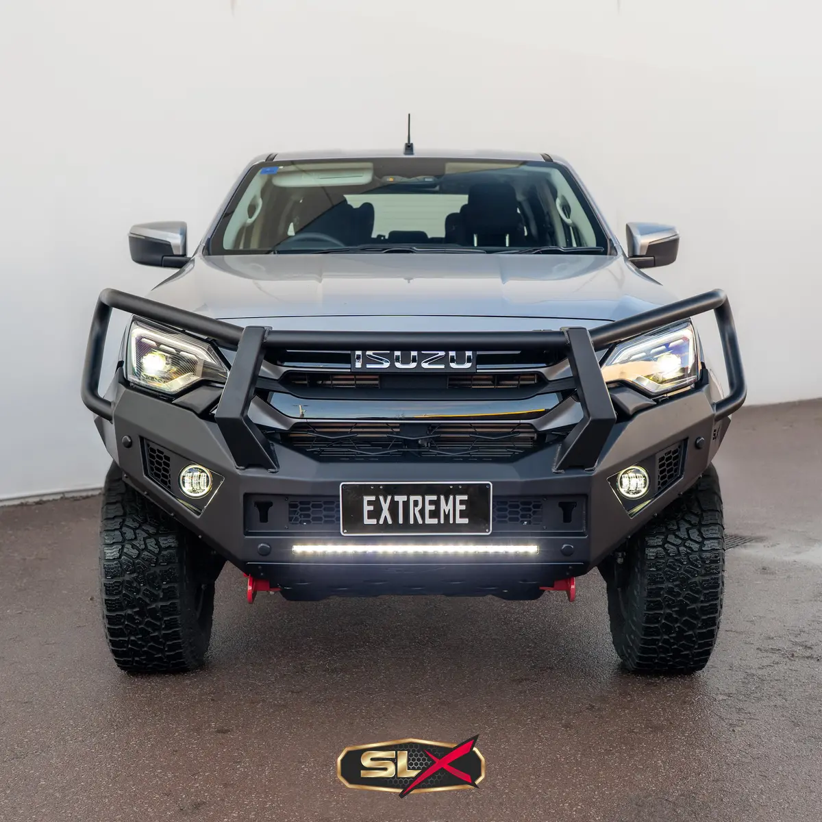 Slx Extreme Series Bullbar Suits Isuzu Dmax 03/2024 On Triple Loop 1