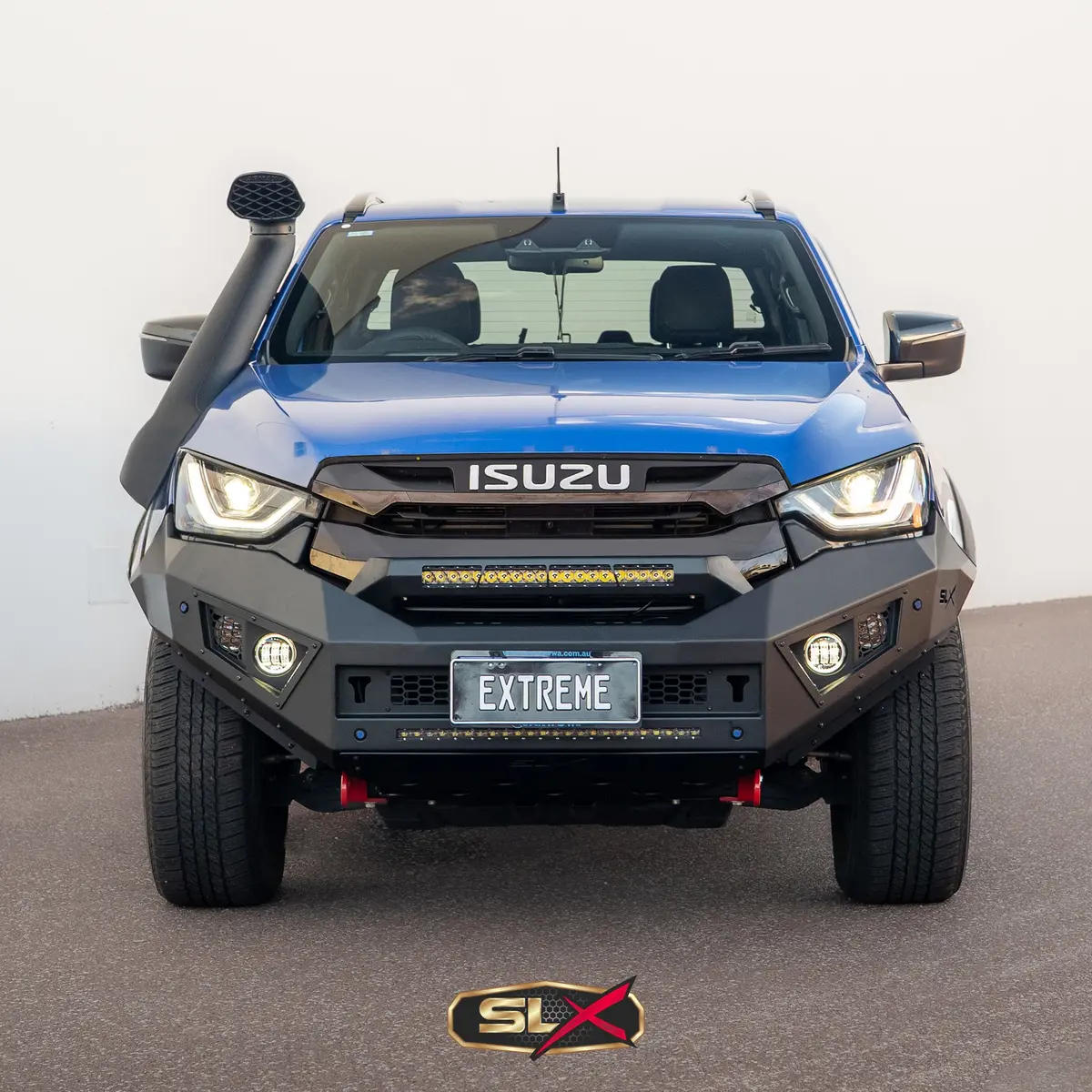 Slx Extreme Series Bullbar Suits Isuzu D-Max 2020 - 03/2024 Black Powder Coat 1