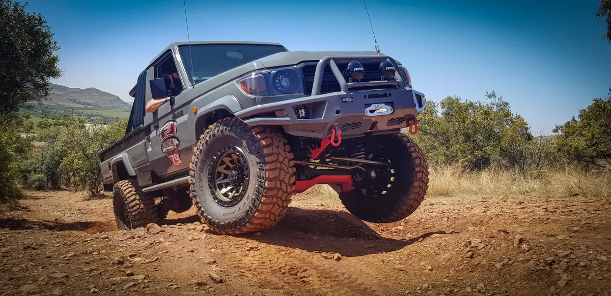 Onca - Extreme Ldx-Gen2 Bull Bar | The Bush Company 1