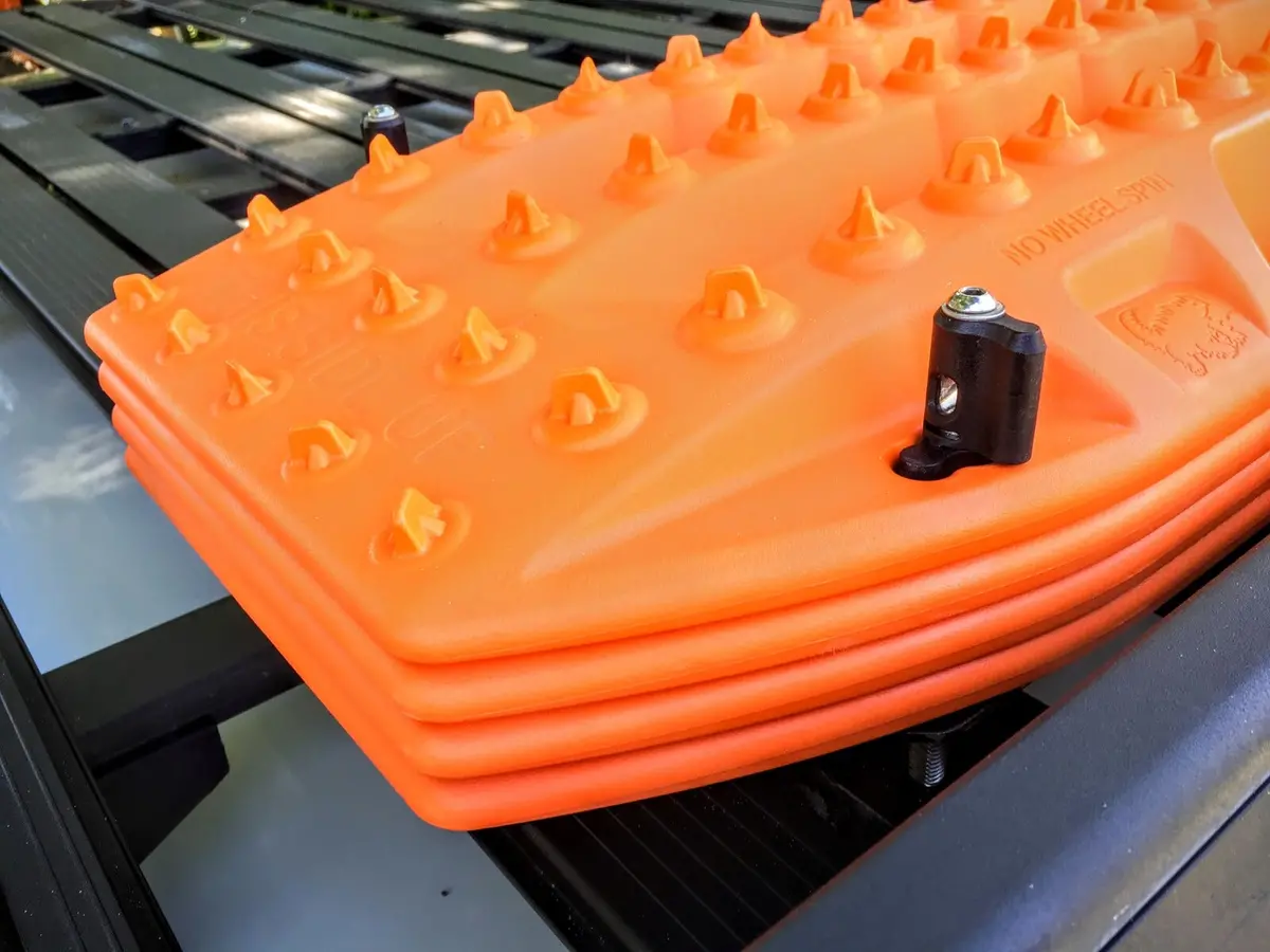 Mounting Pin Set | Maxtrax 2
