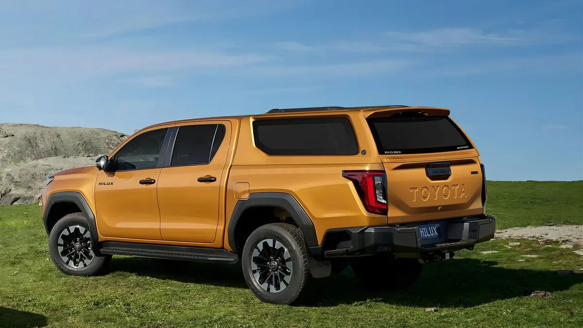 Maxliner Toyota Hilux 2026+ Gen Ii Venture Canopy 3