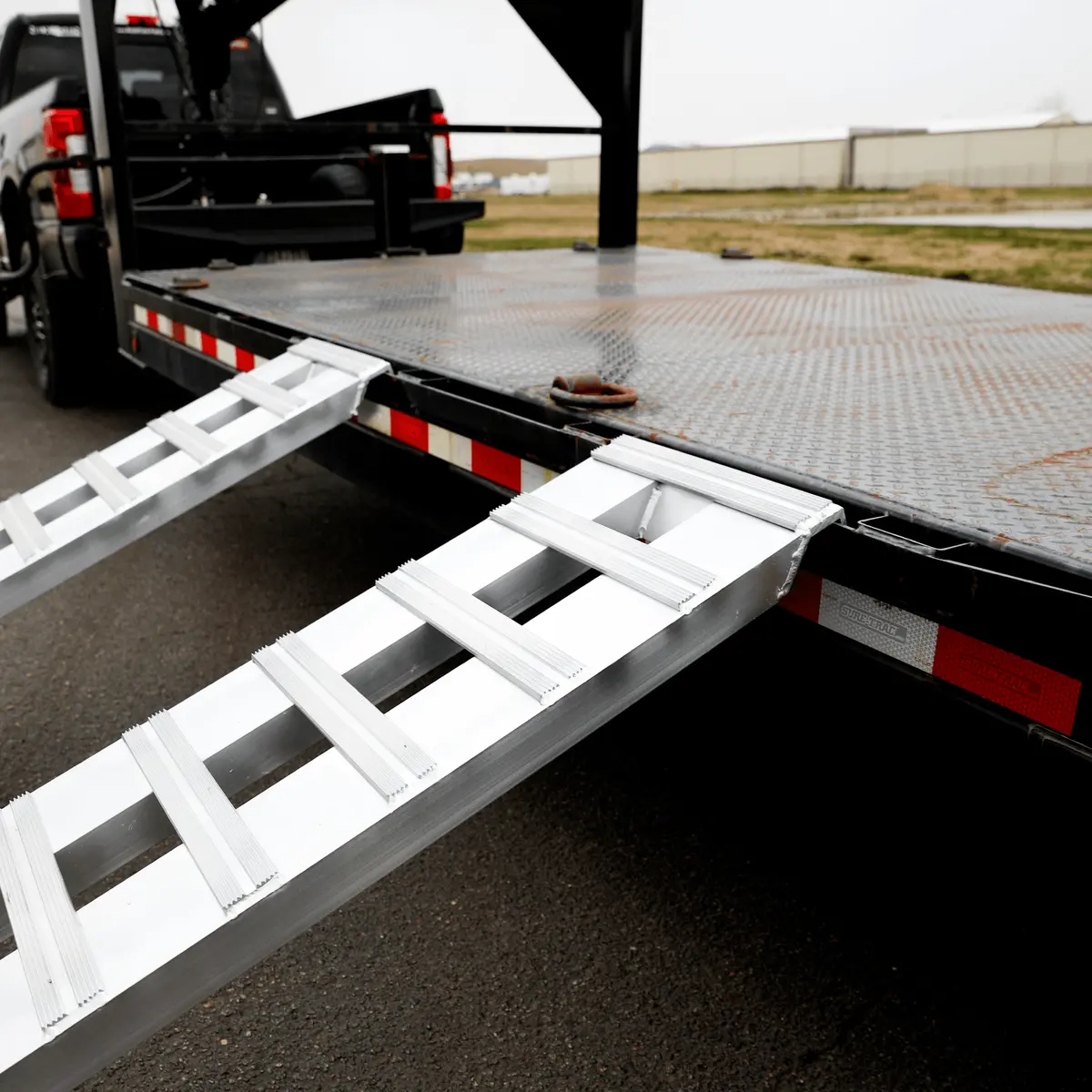 Gen-Y Hitch Heavy Duty 4500Kg Aluminum Ramps - 3.0M Long 2