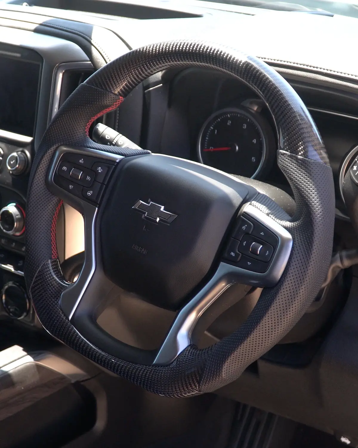 Alpha Series - Carbon Steering Wheel To Suit Chev 2500 1