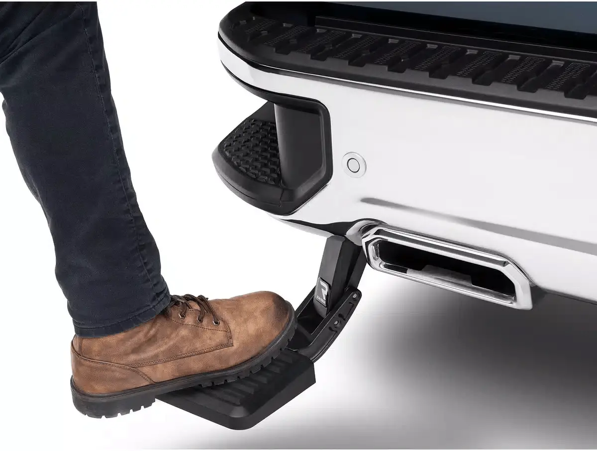 Amp Research Bedstep | 20-26 Silverado & Sierra 2500Hd/3500Hd (75327-01A) 1