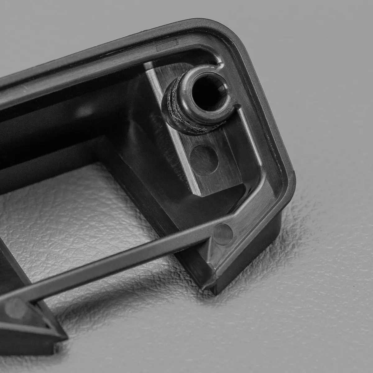 Stedi Rock Light Easy Fit Rhino Rack Mount (Pair) 2