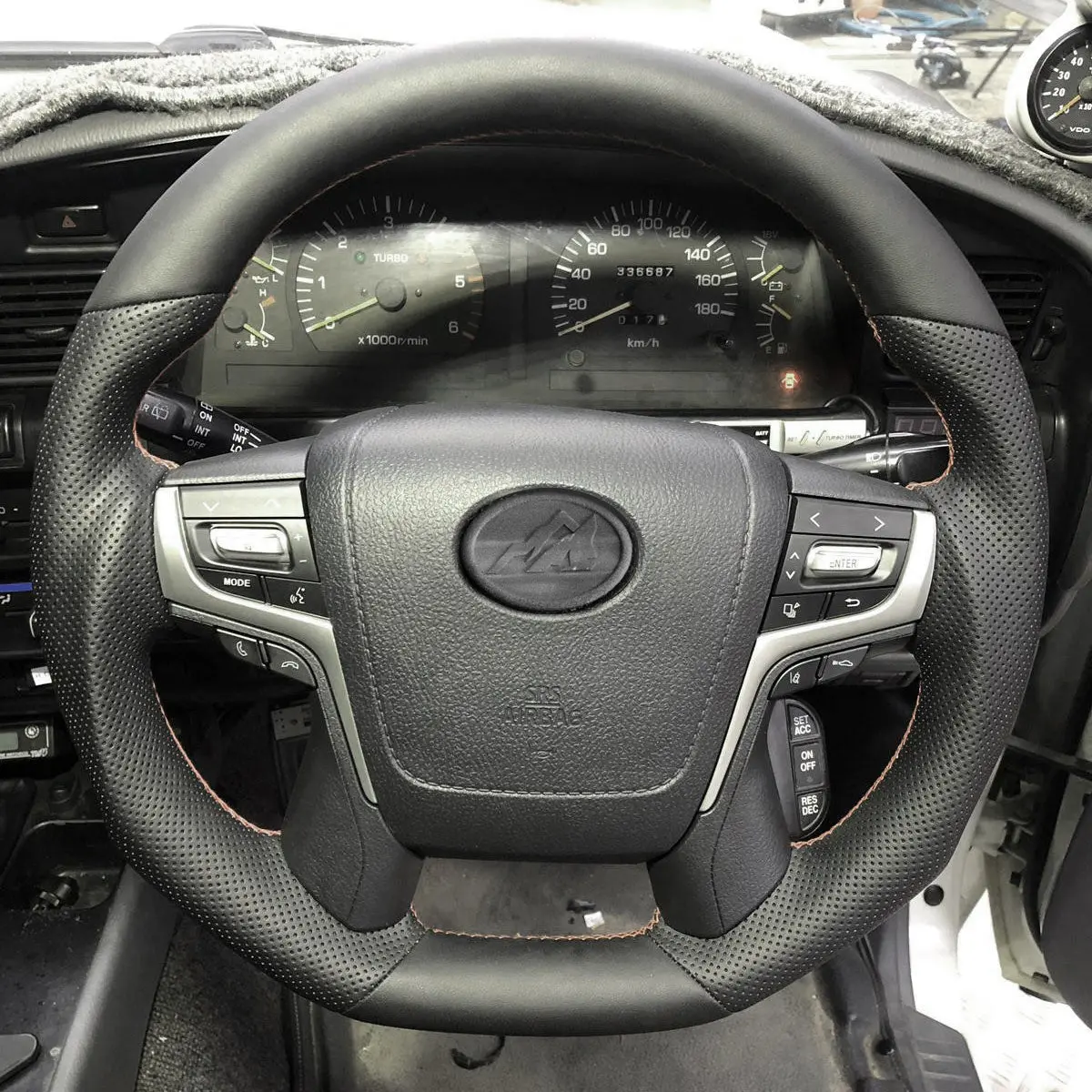Steering Wheel Controls To Suit Landcruiser 200 Series 1