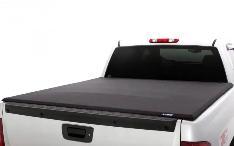 Lund Genesis Elite Tri-Fold Tonneau Cover For 2004–2017 Nissan Titan (5.5' Bed, No Titan Box) – Black 1